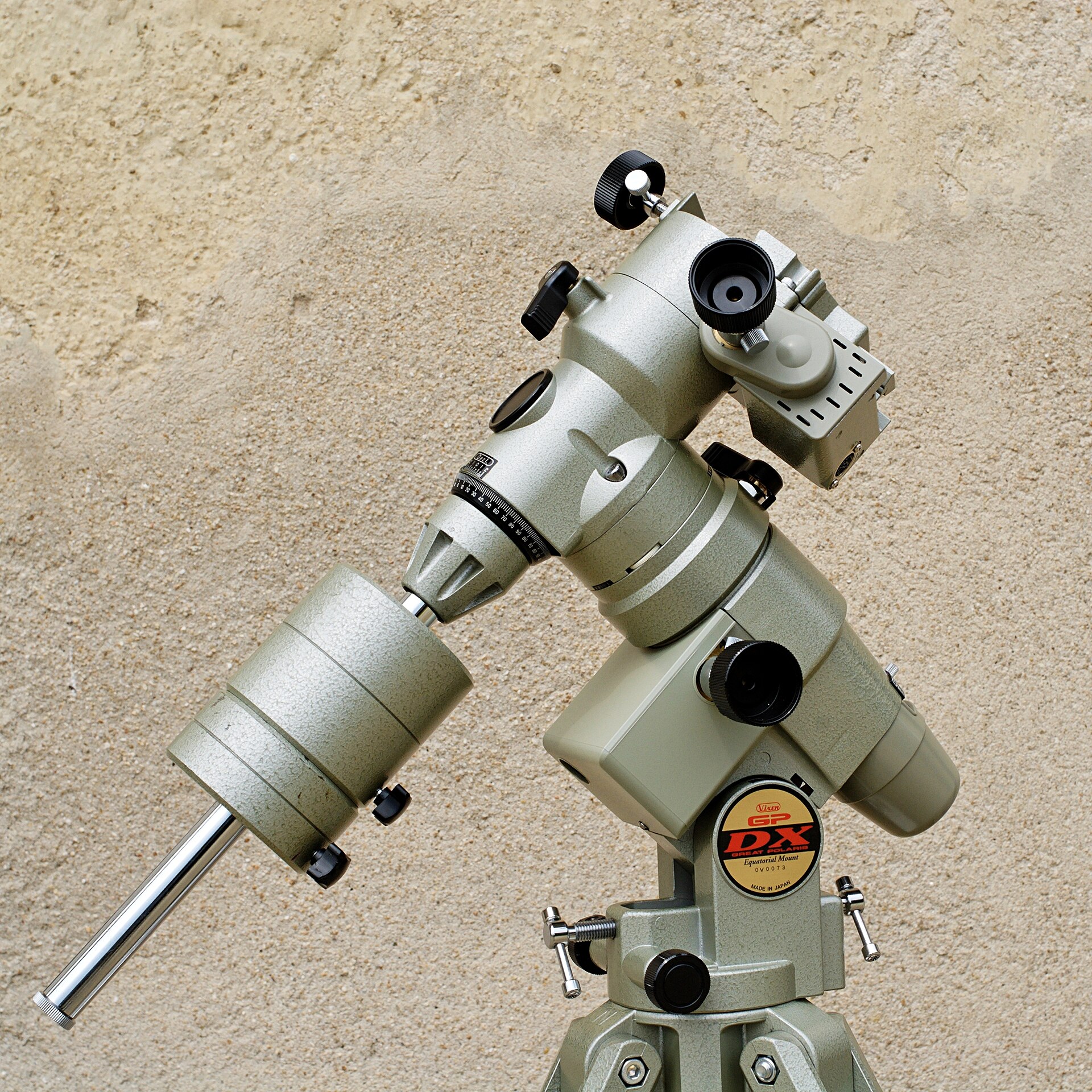 Mounts and tripods